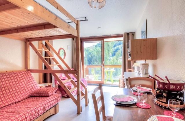 Soyouz Vanguard by Interhome