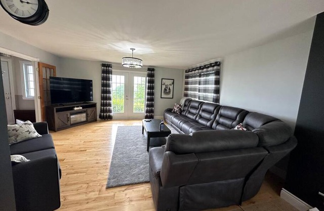 Spacieux chalet 4CH - Salon, billard, foyer et VUE
