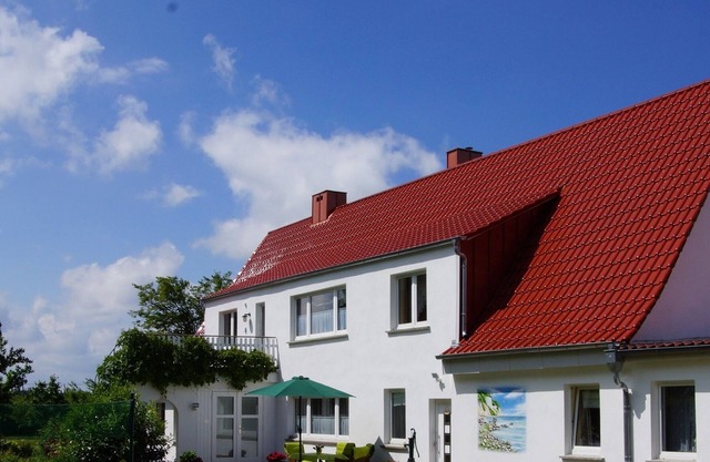 Spacious apartment for up to 5 people centrally on the island of Rügen