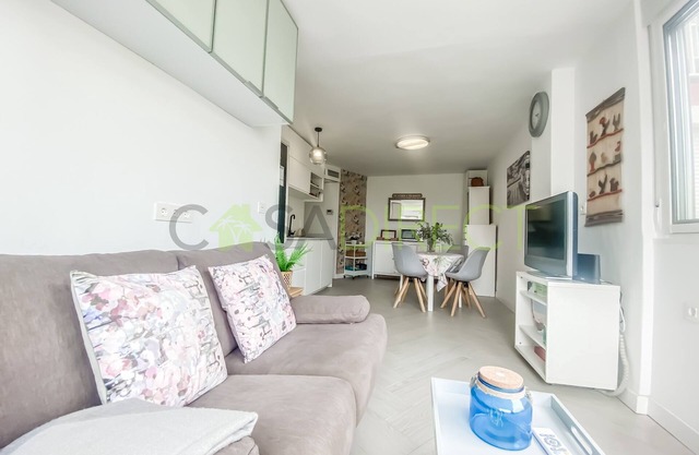 Spacious 1 bedroom apartment near to the beach
