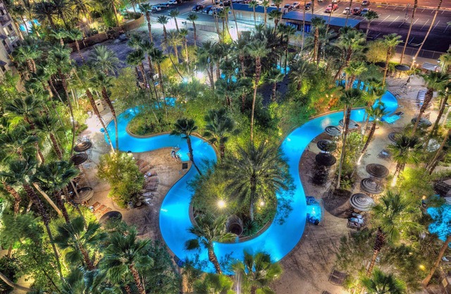 Spacious 2 Bedroom Condo -7 Night Stays - Family Friendly Resort!