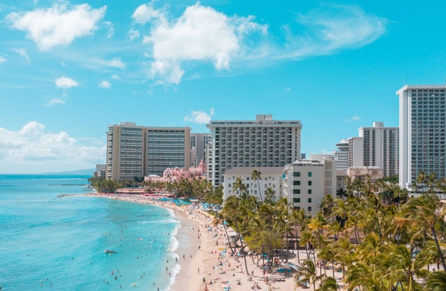 Spacious 2 Units Retreat at the Ilikai Hotel – Accommodates 10 Guests
