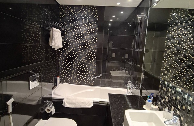 Spacious 2BR Apartment in the heart of Downtown Dubai