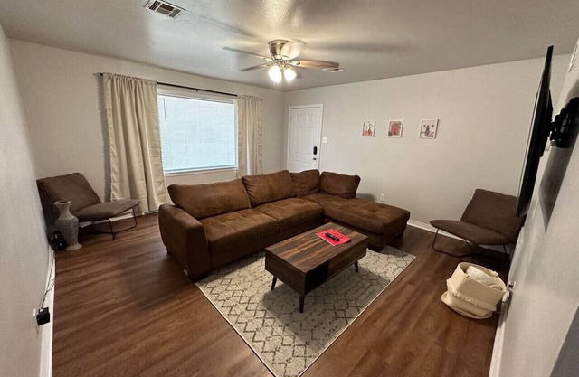Spacious 2BR Duplex | Near Baylor Scott & White