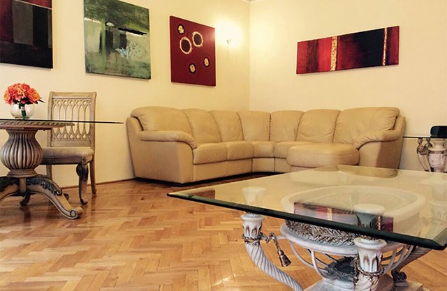 Spacious 3-bedroom 3 bathroom apartment in 5th district next to Károly Gardens