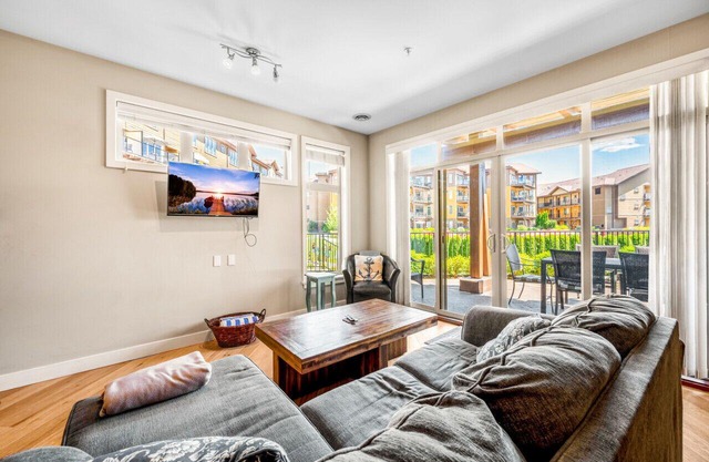 Spacious 3 Bedroom at Barona Beach #5101