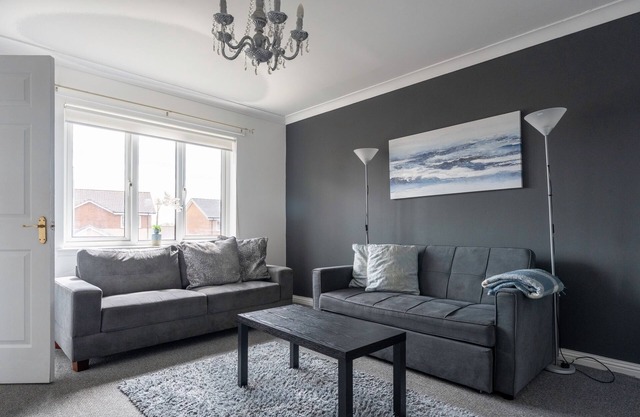 Spacious 3-Bedroom House in North Lanarkshire