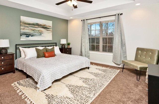 Spacious 3-Bedroom Getaway with King Bed and Fenced Backyard - Clarksville, TN