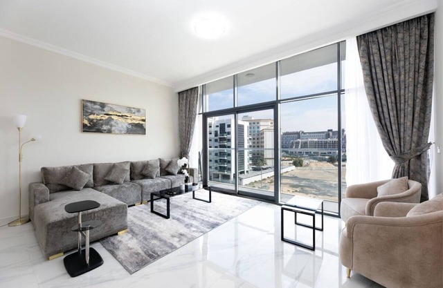 Spacious 3BR Apartment Near Miracle Garden