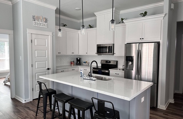 Spacious 3BR Home Near TX A&M