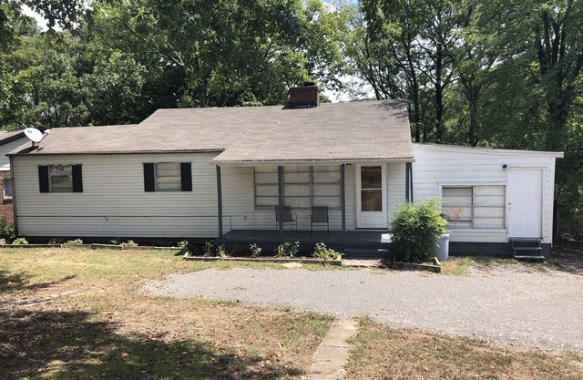 Spacious 4 Bedroom Home near UAB, Princeton, and Grandview Hospitals