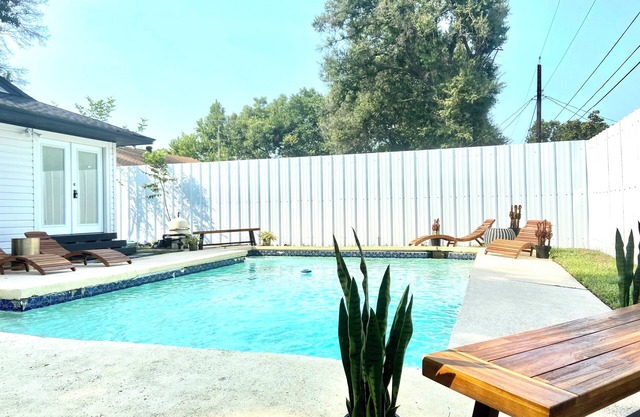 Spacious 4 Bedroom Home with Pool