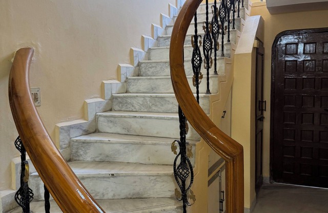 Spacious 4 Bedroom House with parking in heart of city