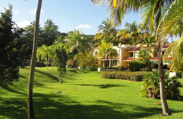Spacious 4 Br Villa in Beach Front Community - Pool Club Overlooking The Ocean