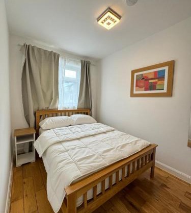 Spacious 4BD Home near ExCel London!