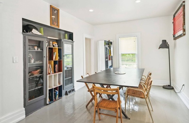 Spacious 4BR Getaway: Perfect for Family and Friends