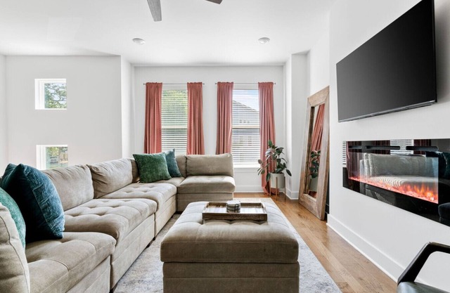 Spacious 4BR Near Charleston | Pool Access ($)