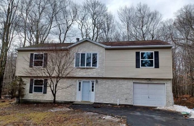 Spacious 5 Bed Room King Beds, Private backyard