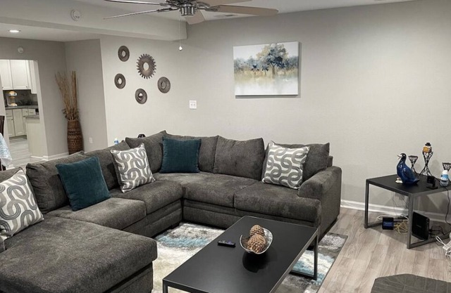 Spacious 5 bedroom 4 bathroom