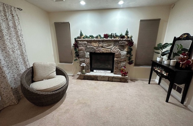 Spacious 5-bedroom house in delightful Long Pond with AC, WiFi