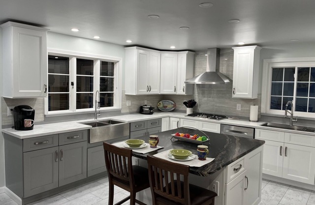 Spacious 5 Bedroom Newly Remodeled Retreat