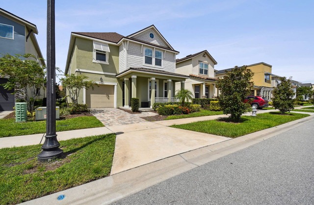 Spacious 7-bedroom house in Kissimmee! Sleeps 14 and 15 Min away from Disney!