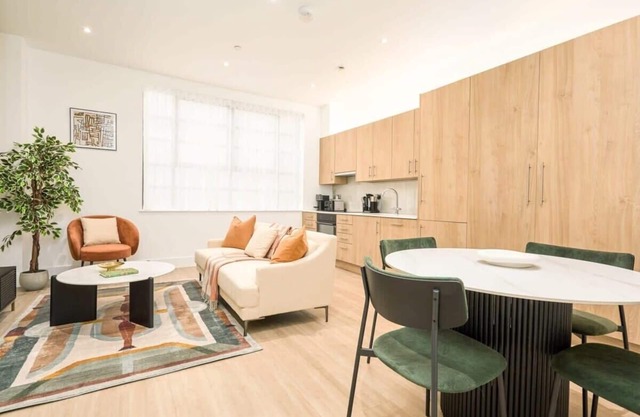Spacious and contemporary apartment in Marylebone
