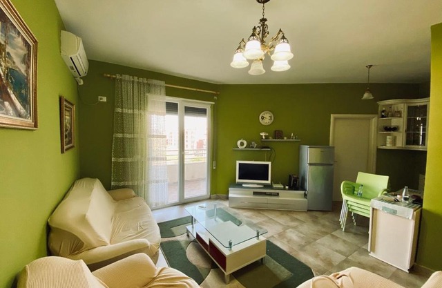 Spacious and cozy apartment in Velipoja