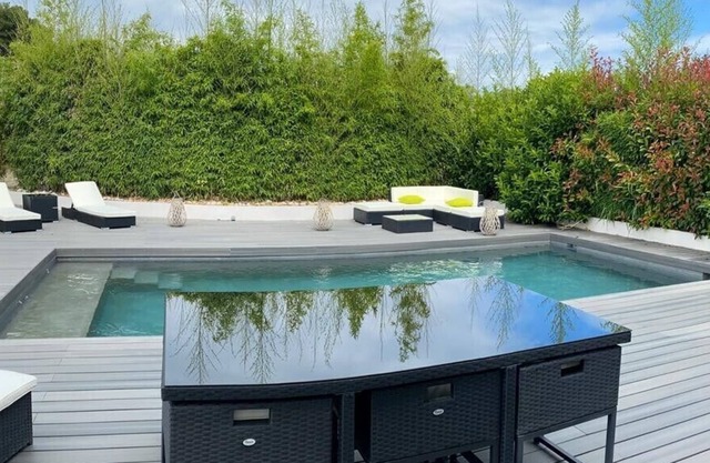 Spacious and luxury villa with large terrace swimming pool. Between Land and Sea.