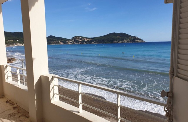 Spacious apartment Unobstructed View Of Mediterranean Sea In The Heart Of The Village
