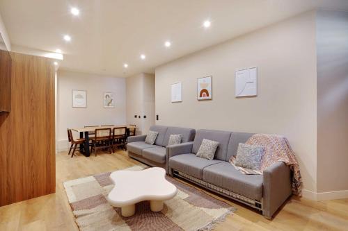 Spacious Apartment - 2BR-10P - Place d'Italie