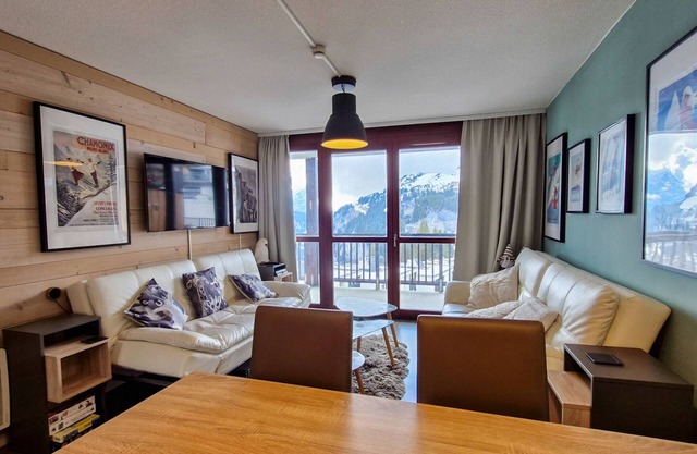 Spacious Apartment - Ski-in/Ski-out - Pool & Parking included