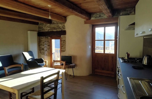Spacious apartment with balcony and wonderful view of the mountains.