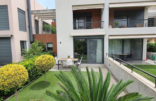 Spacious Beachfront Property (maisonette)