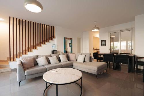 Spacious Chalet Almaza Bay