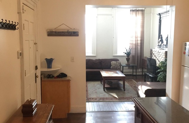 Spacious & Classic 2Bed Apartment Super Convenient Location