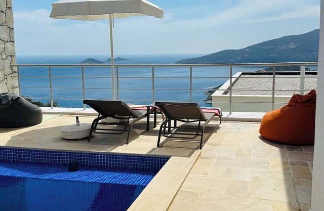 Spacious, Comfortable 1 Bed Private Villa with the most fabolous Kalkan BayViews