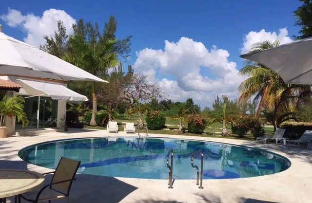 Spacious & cosy 3 bedroom apartment in Cancun.