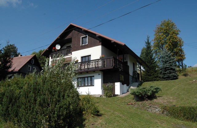 Spacious cottage in the Giant Mountains, 1 km from the skislopes