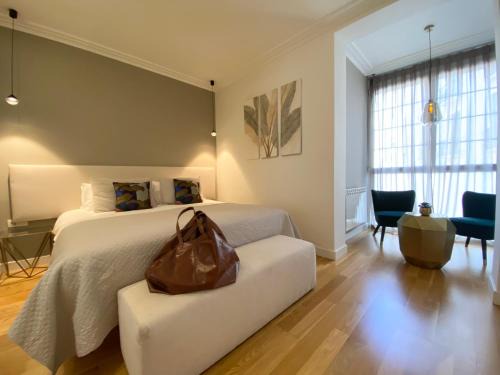 Spacious Elegant on Avenue Diagonal By MyRentalHost