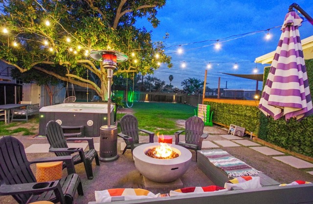 Spacious Escape 4BR - Guesthouse, Hot Tub + Games