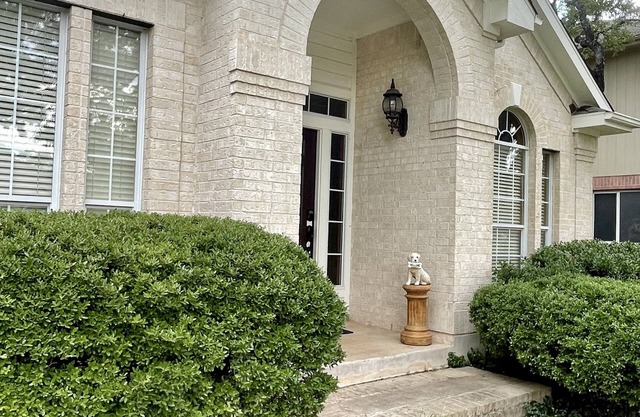 Spacious Family & Business Travel Friendly Home