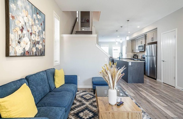Spacious Family Home Close to the Airport