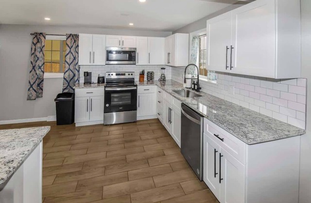 Spacious Family Home Fenced Yard & Off-Street Parking