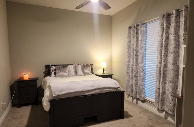 Spacious fully furnished one bedroom ensuite for rent in Seguin, Texas!