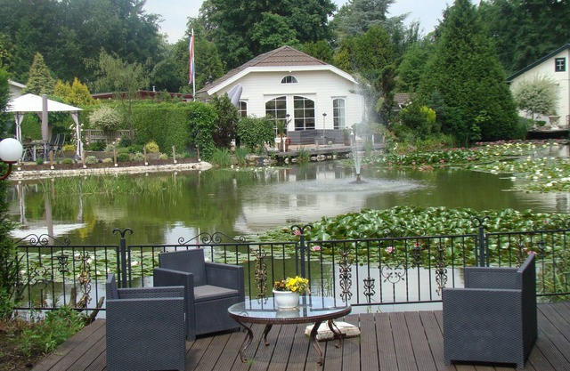Spacious Holiday chalet for 5 people Free wifi unlimited datanAirco Amsterdam
