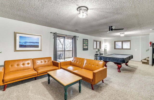 Spacious Holiday Island Escape w/Deck & Gas Grill