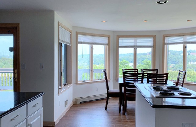 Spacious house with Spectacular Cape Cod Canal view