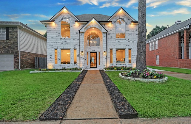 Spacious Luxury Modern Farmhouse Gameroom + Chef’s Kitchen + EV Charger