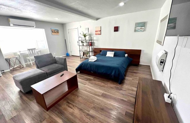 Spacious & Modern Loft - Remodeled, Near Ft. Bliss Unit 2n